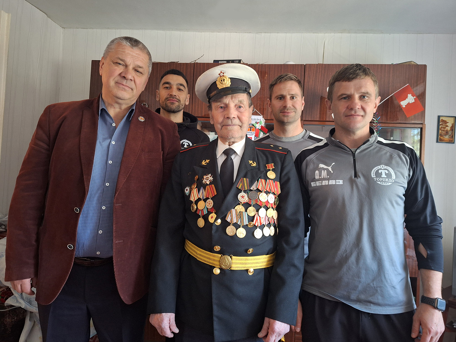Торпедовцы в гостях у ветерана